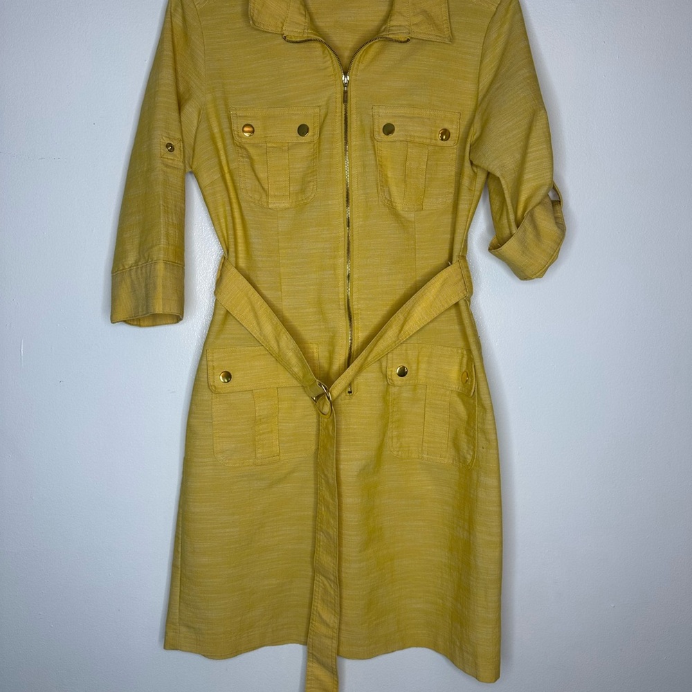 Sharagano Yellow 3/4 Sleeve Notched Collar Dress